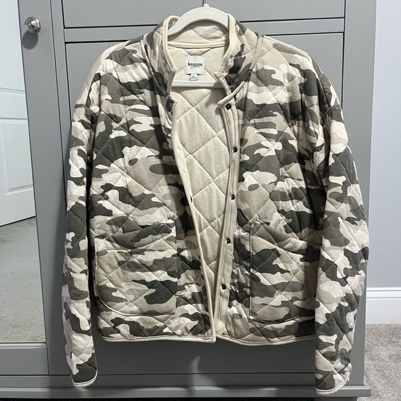 Kensie Jeans Jackets & Blazers - Camo Jacket